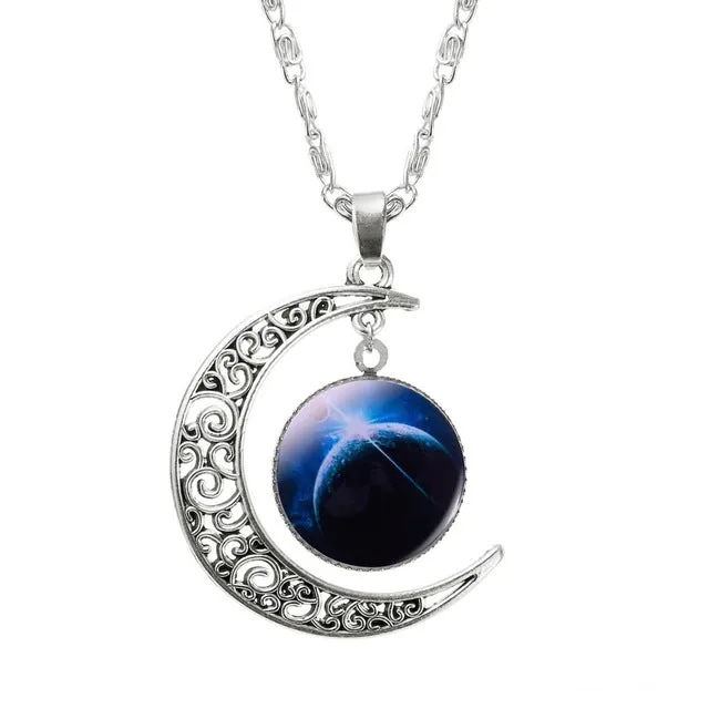 1 Pcs Hollow Moon & Glass Galaxy Statement Necklaces Silver Chain Pendants 2016 New Fashion Jewelry Collares Friend Best Gifts